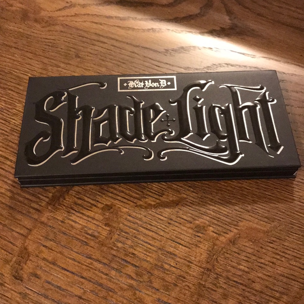 NWT Kat von D Shade and Light Powder Palette